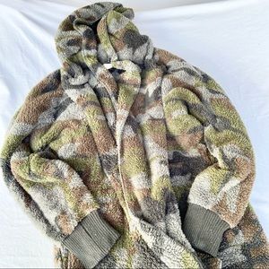 Cozy Teddy Camo Print Jacket